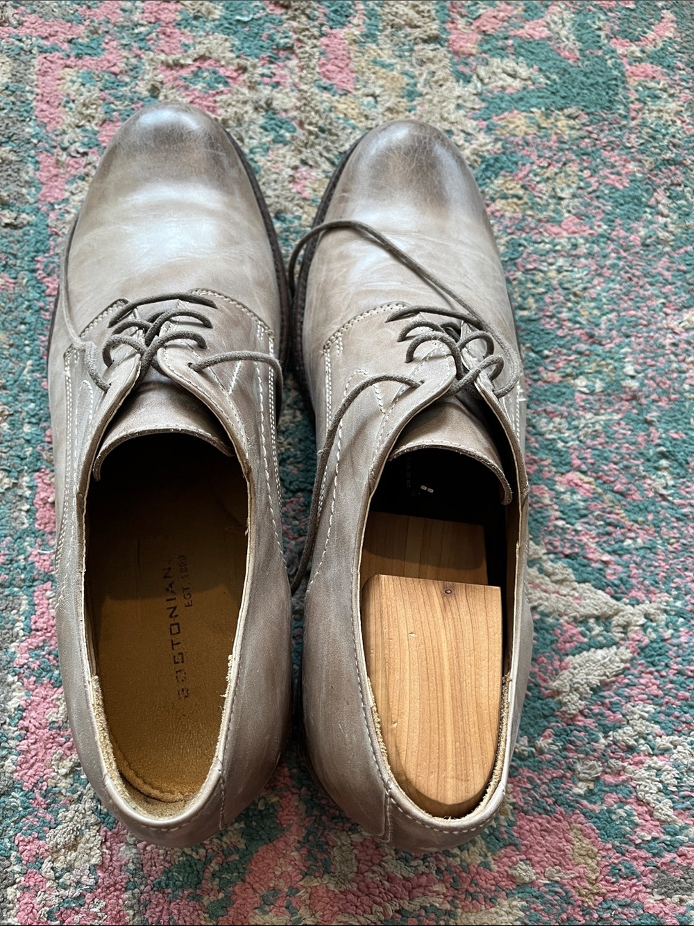 Bostonian Men's Light Taupe Leather Lace-Up Oxfords